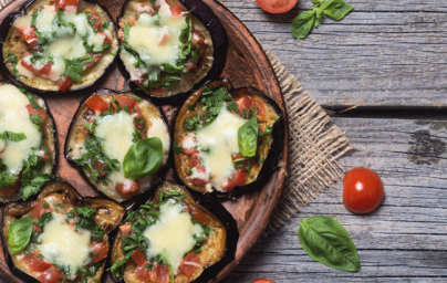 LCHF baklažánová pizza LCHF baklažánová pizza